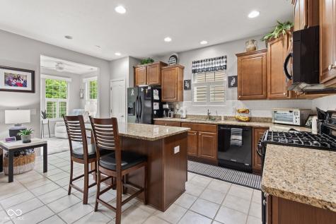 12821 Gloria Drive Fishers IN 46037