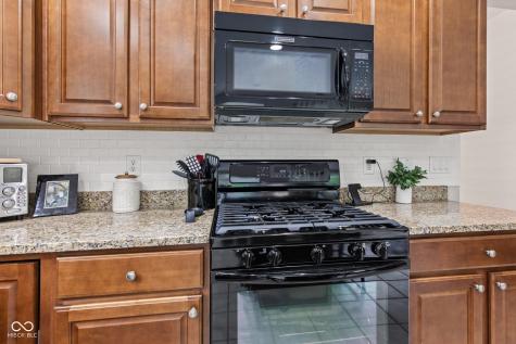 12821 Gloria Drive Fishers IN 46037