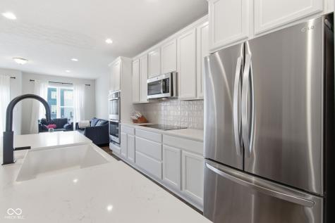 2945 Bolton Square Boulevard Indianapolis IN 46222