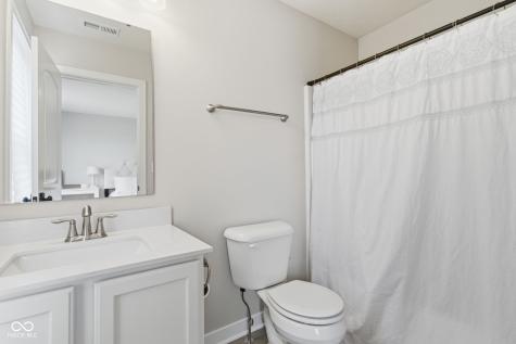 2945 Bolton Square Boulevard Indianapolis IN 46222
