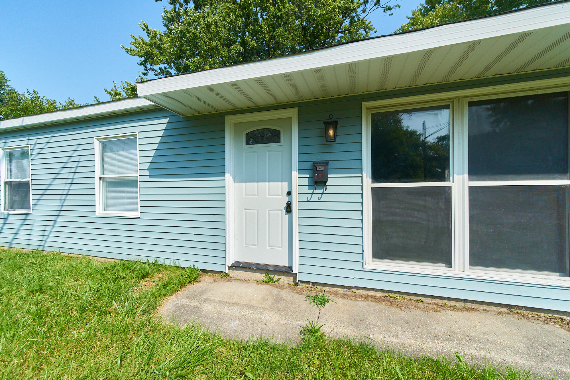 8112 Laughlin Drive Indianapolis IN 46219