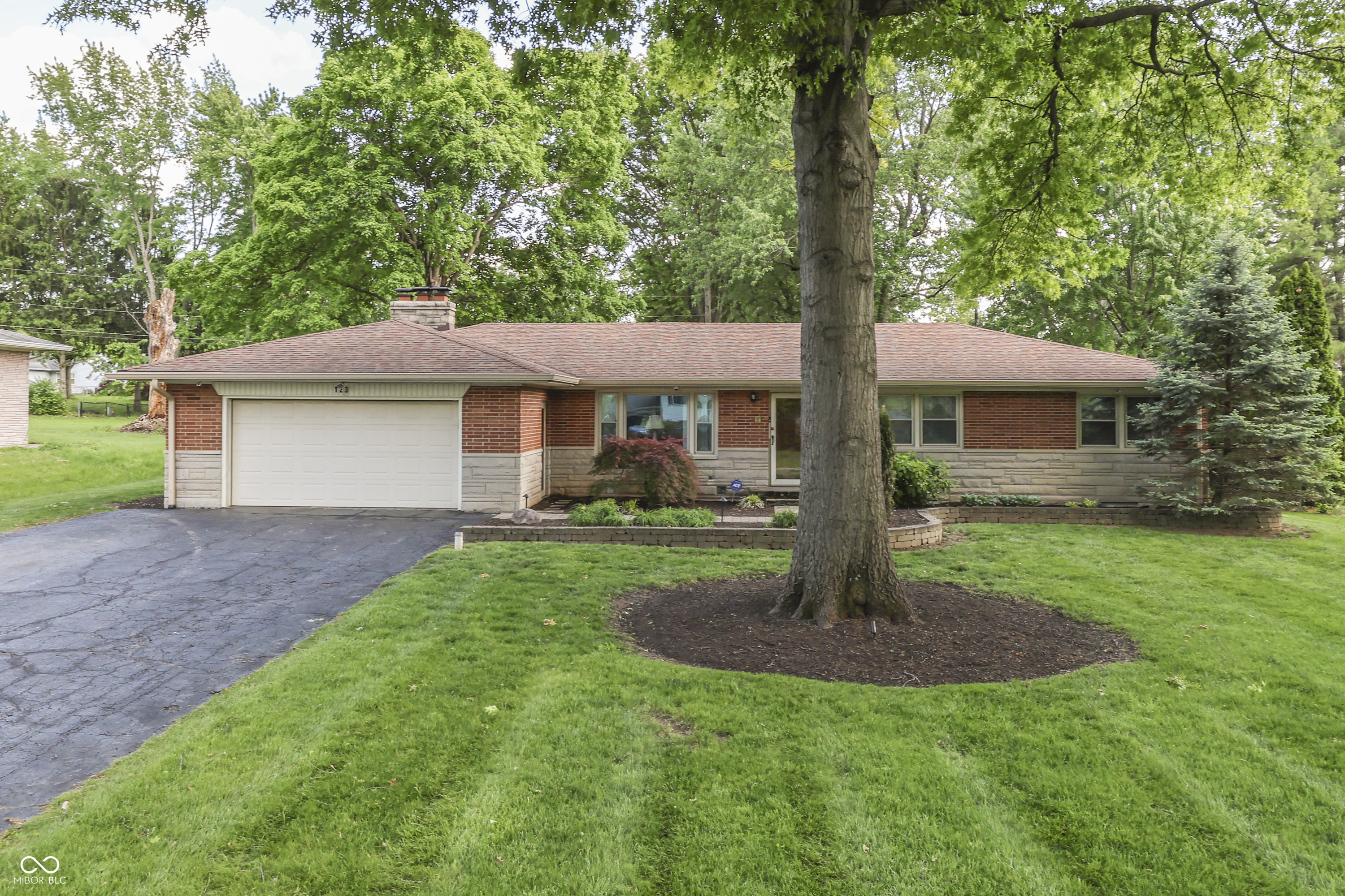 123 E Cragmont Drive Indianapolis IN 46227