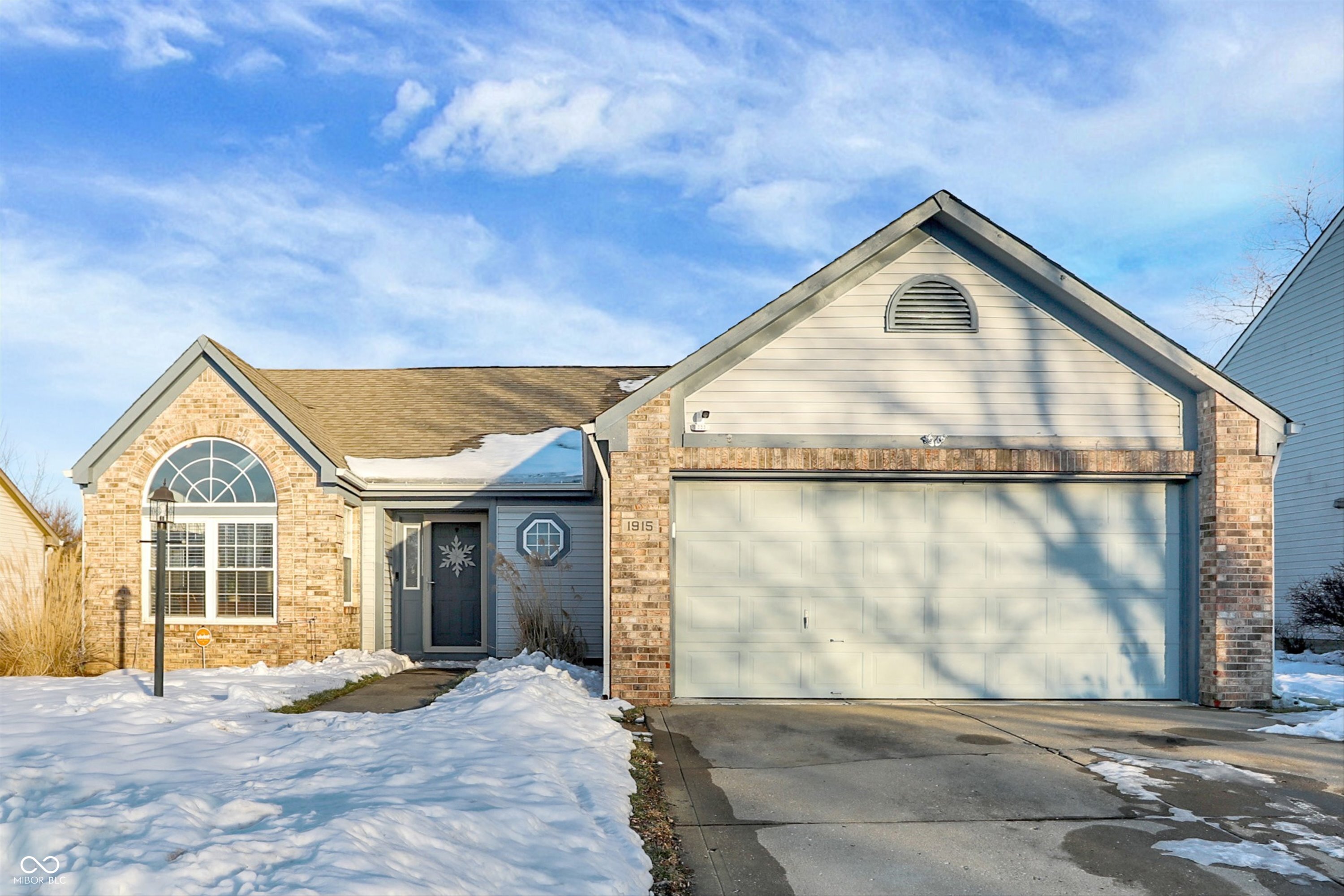 1915 Glendora Drive Indianapolis IN 46214