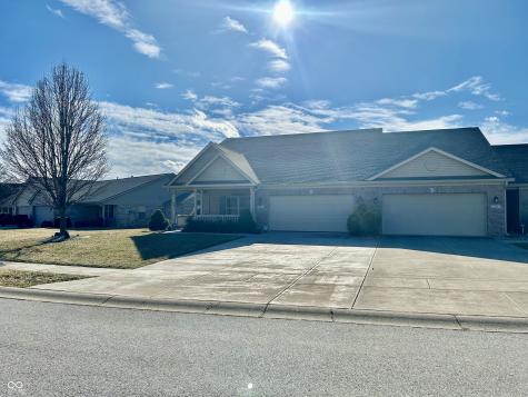 98 E Wind Chime Circle Greenwood IN 46143