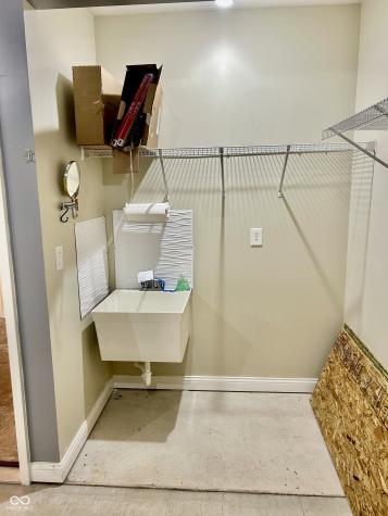 98 E Wind Chime Circle Greenwood IN 46143