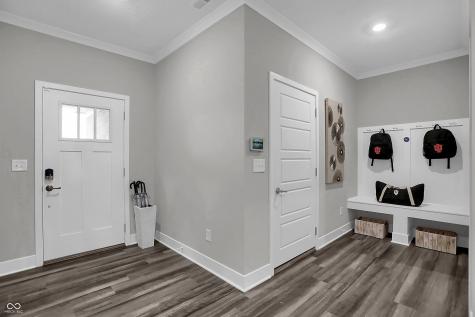 2367 Red Squirrel Way Zionsville IN 46077