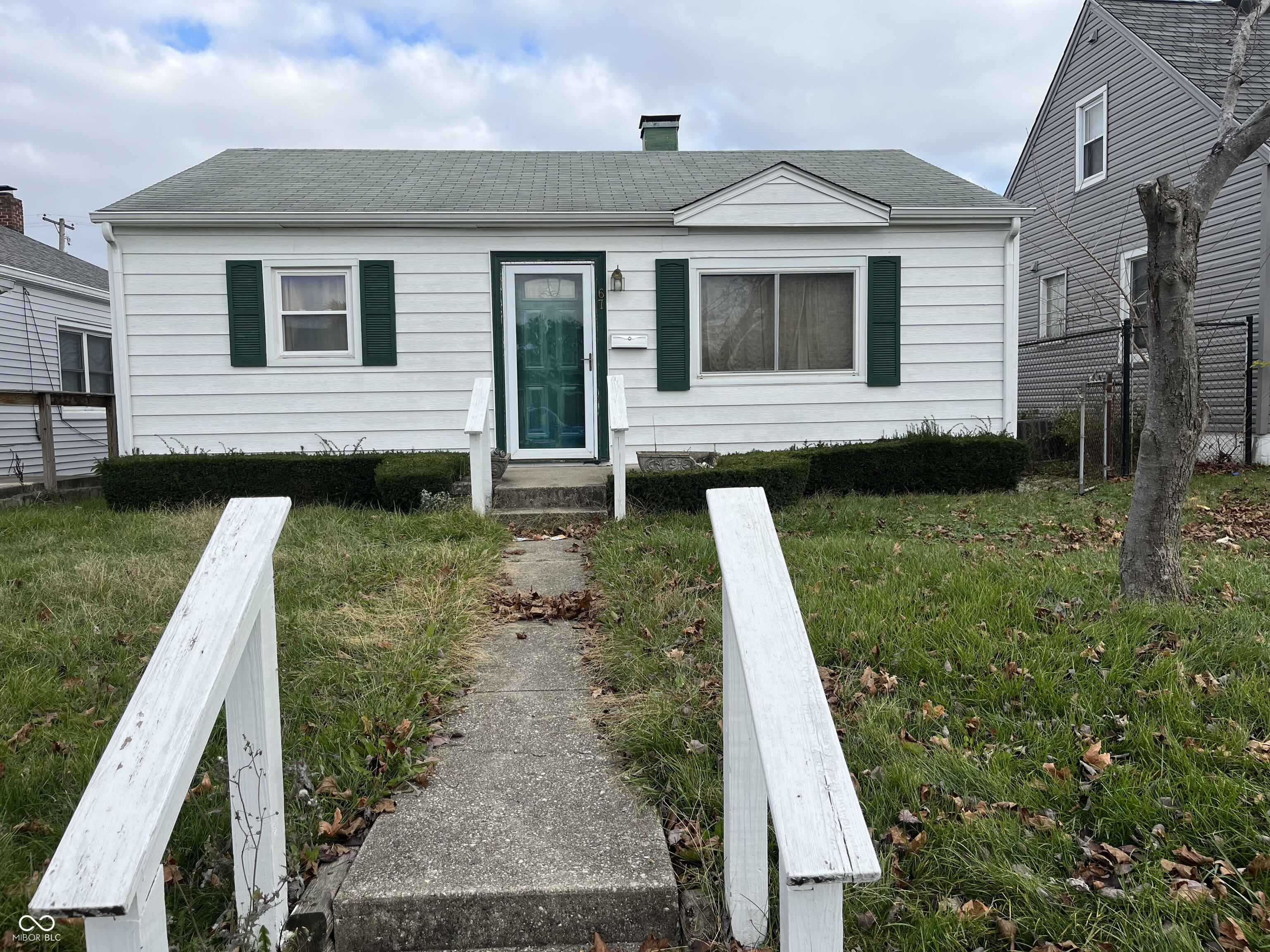 67 S 3rd Avenue Beech Grove IN 46107