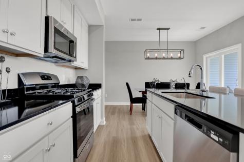 15203 Farrington Way Fishers IN 46037