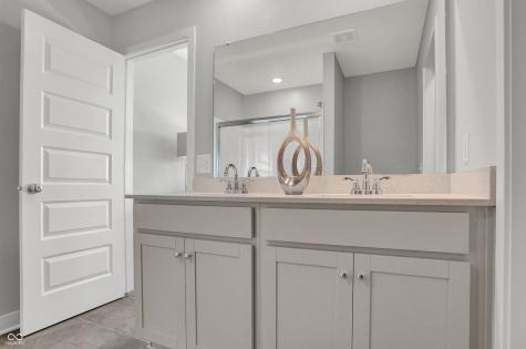 15203 Farrington Way Fishers IN 46037
