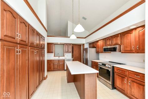 13764 Roswell Drive Carmel IN 46032