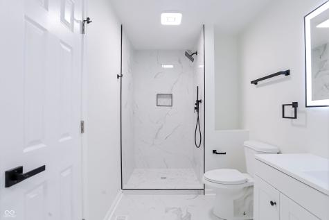 12409 Crystal Pointe Circle Indianapolis IN 46236