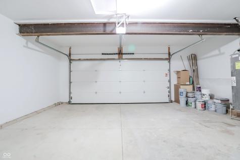 12409 Crystal Pointe Circle Indianapolis IN 46236