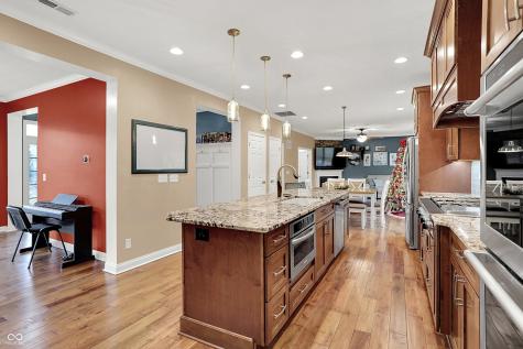 5812 Bluestem Court Carmel IN 46033