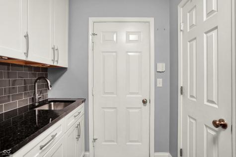 5812 Bluestem Court Carmel IN 46033