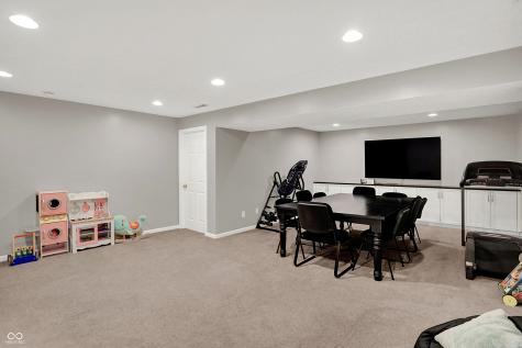 5812 Bluestem Court Carmel IN 46033