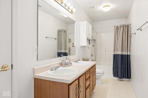 1844 Creekside Drive Brownsburg IN 46112