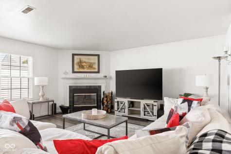1844 Creekside Drive Brownsburg IN 46112