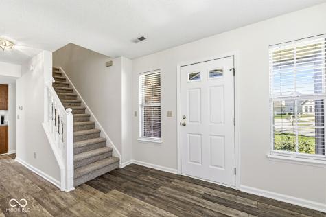 8927 Torrance Place Fishers IN 46038