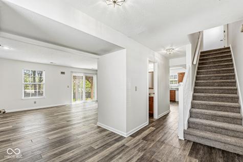 8927 Torrance Place Fishers IN 46038