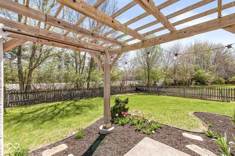 8927 Torrance Place Fishers IN 46038