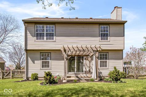 8927 Torrance Place Fishers IN 46038