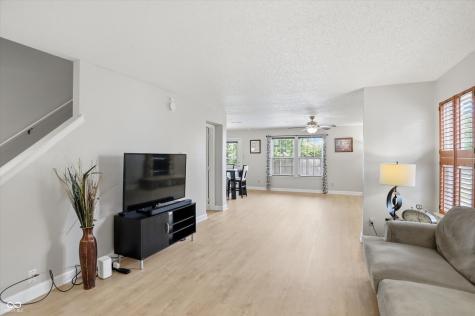 14814 Drayton Drive Noblesville IN 46062