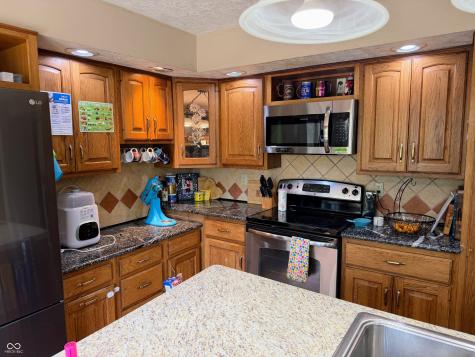 5739 Powell Road Indianapolis IN 46221
