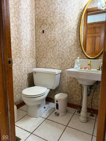 5739 Powell Road Indianapolis IN 46221