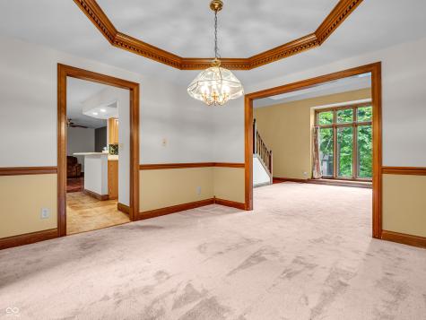 1042 Red Oak Drive Avon IN 46123