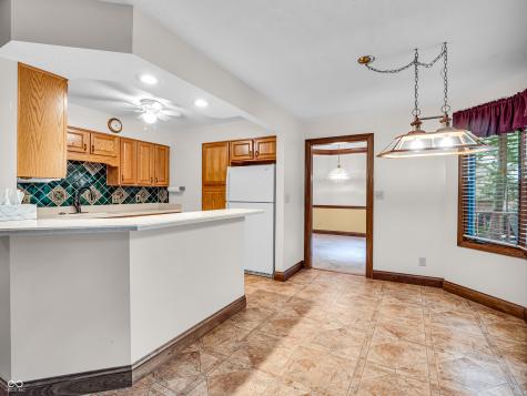 1042 Red Oak Drive Avon IN 46123