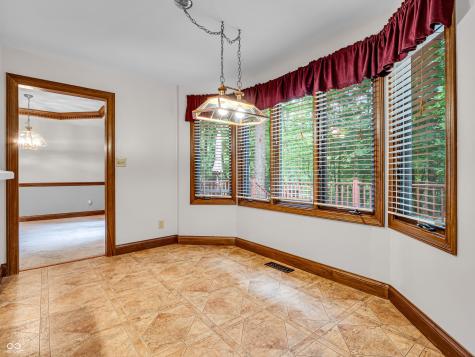 1042 Red Oak Drive Avon IN 46123