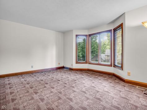 1042 Red Oak Drive Avon IN 46123