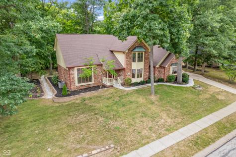 1042 Red Oak Drive Avon IN 46123