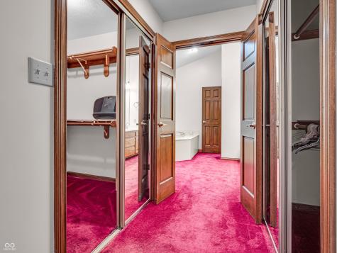 1042 Red Oak Drive Avon IN 46123