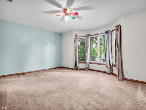 1042 Red Oak Drive Avon IN 46123