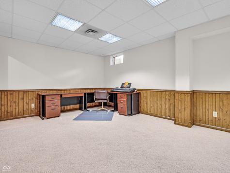 1042 Red Oak Drive Avon IN 46123