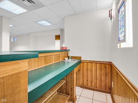 1042 Red Oak Drive Avon IN 46123