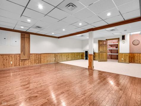 1042 Red Oak Drive Avon IN 46123
