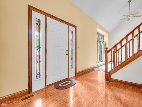 1042 Red Oak Drive Avon IN 46123