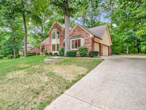 1042 Red Oak Drive Avon IN 46123