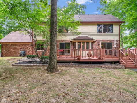1042 Red Oak Drive Avon IN 46123
