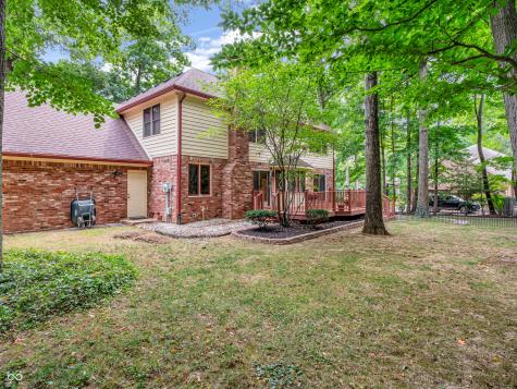1042 Red Oak Drive Avon IN 46123