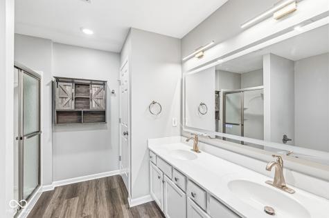 6178 N Woodhaven Drive Mccordsville IN 46055