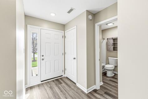 6178 N Woodhaven Drive Mccordsville IN 46055