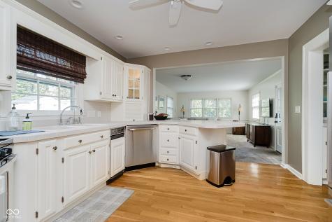 5173 N Kenwood Avenue Indianapolis IN 46208