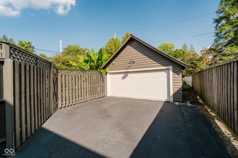 5173 N Kenwood Avenue Indianapolis IN 46208