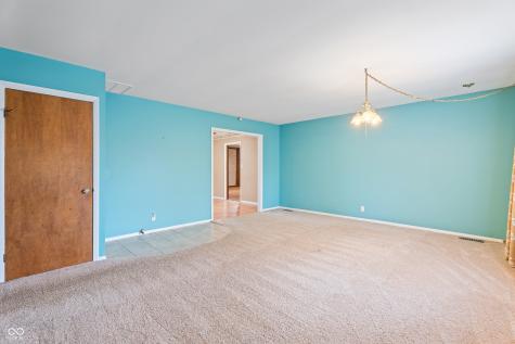8051 Charlecot Drive Indianapolis IN 46268