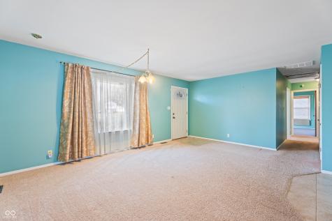 8051 Charlecot Drive Indianapolis IN 46268