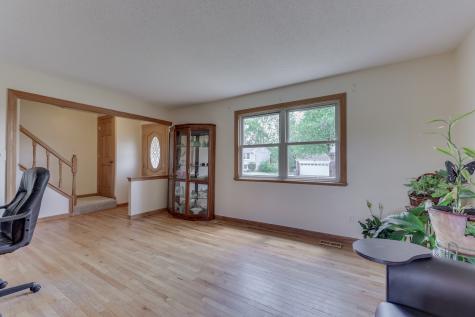 5900 Antoneli Drive Indianapolis IN 46237