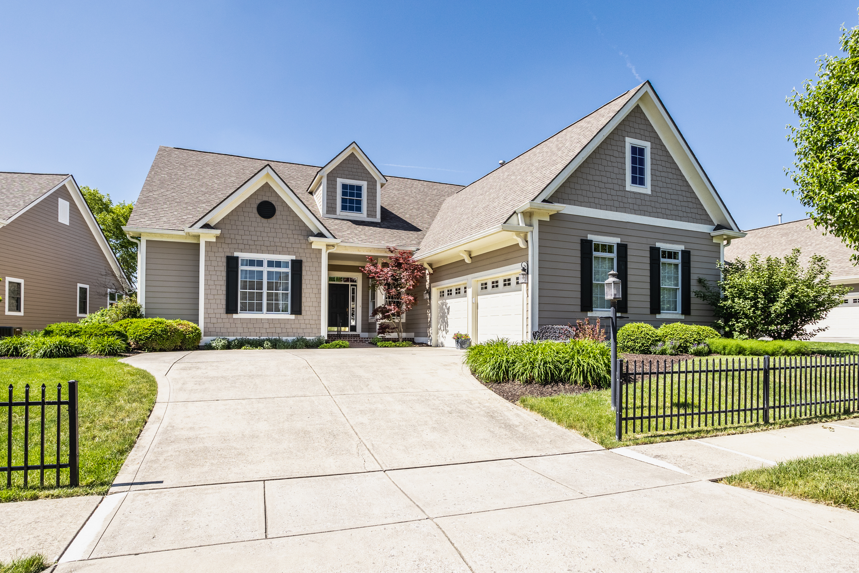 733 Hanover Close Zionsville IN 46077